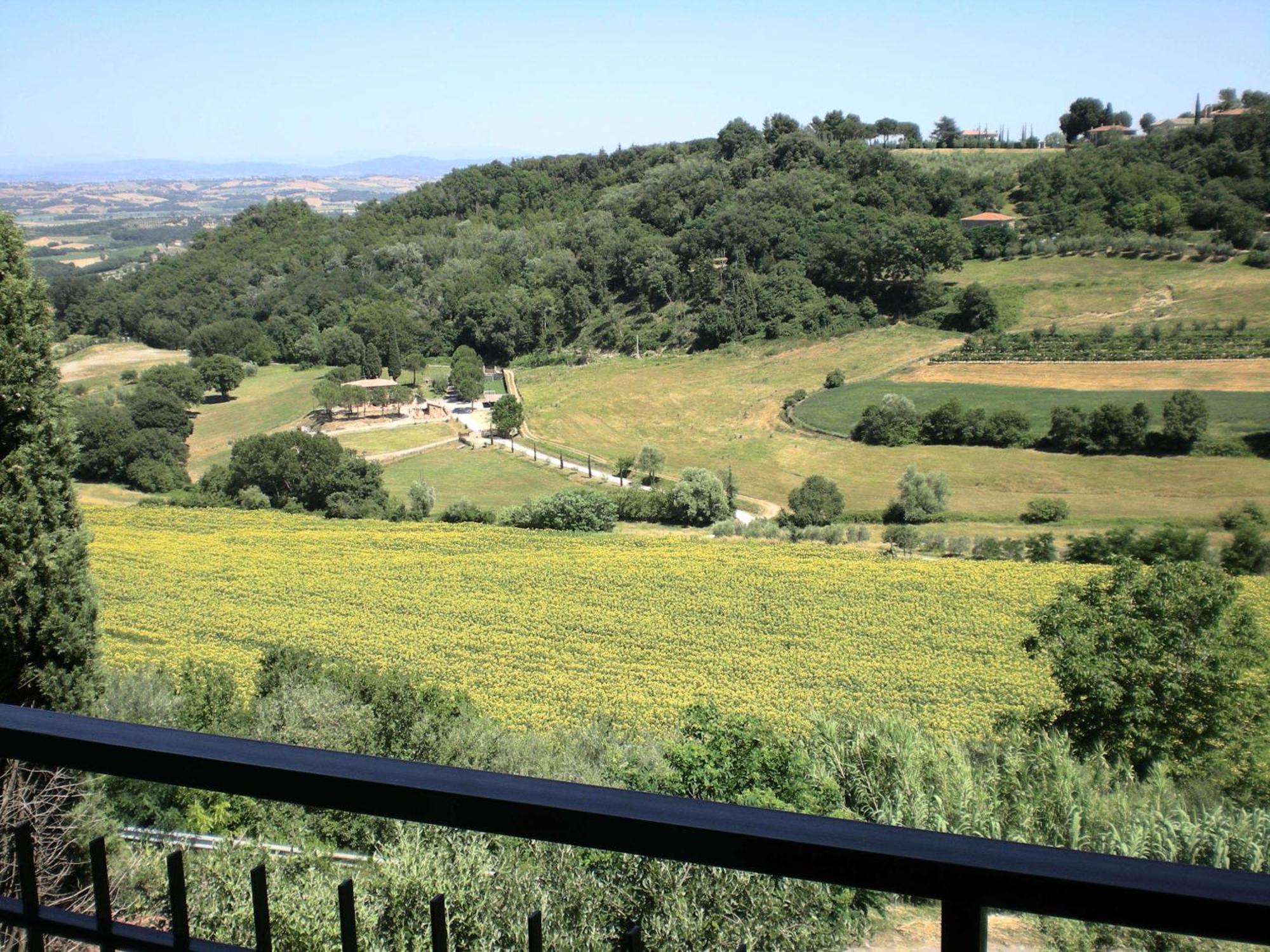 Hotel Sangallo B&B Montepulciano Stazione Exteriör bild